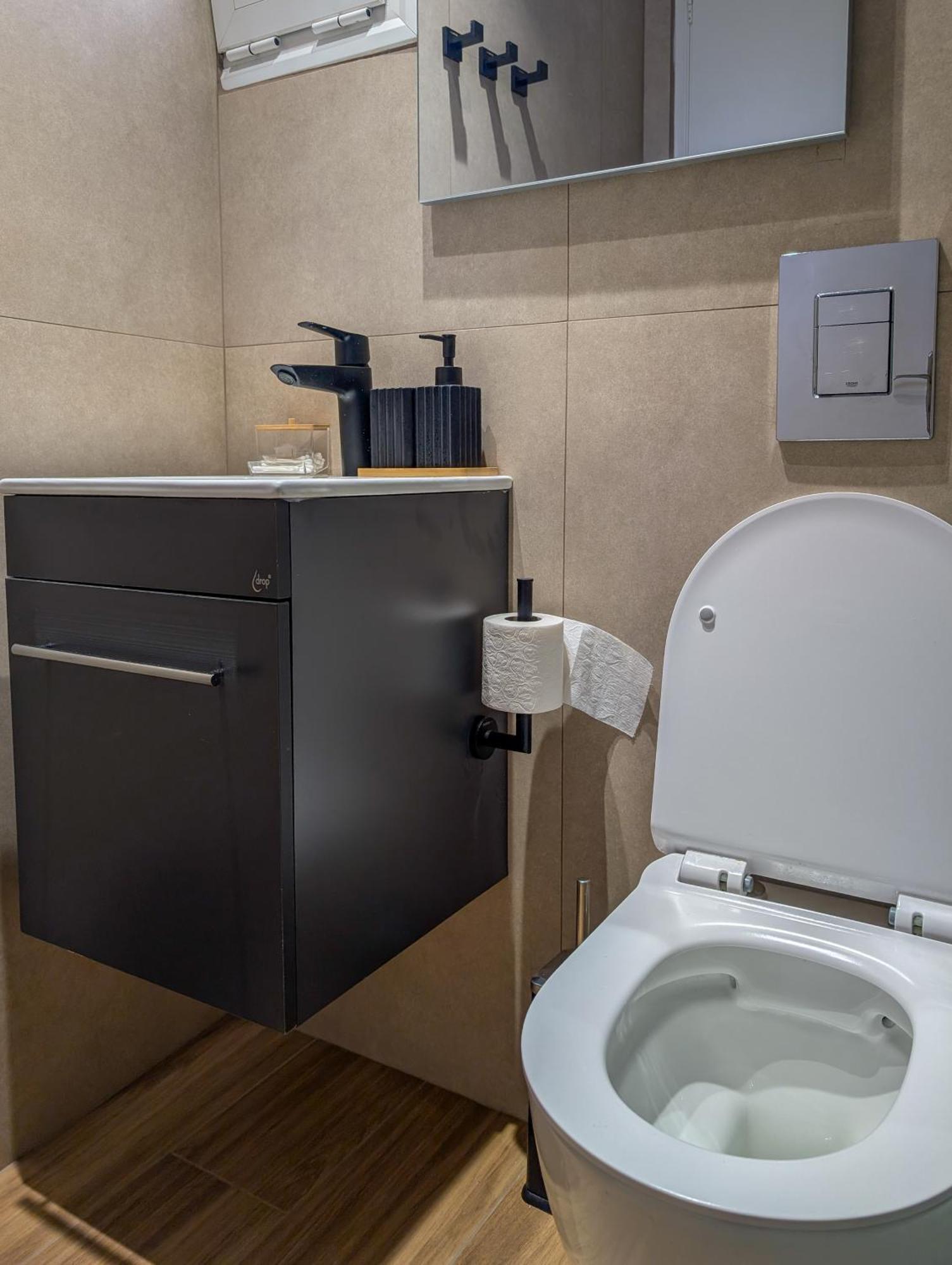 Xperience Central Apartments Heraklion  ภายนอก รูปภาพ