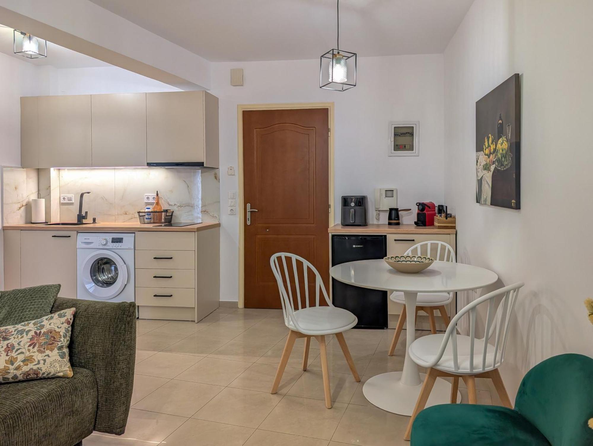 Xperience Central Apartments Heraklion  ภายนอก รูปภาพ